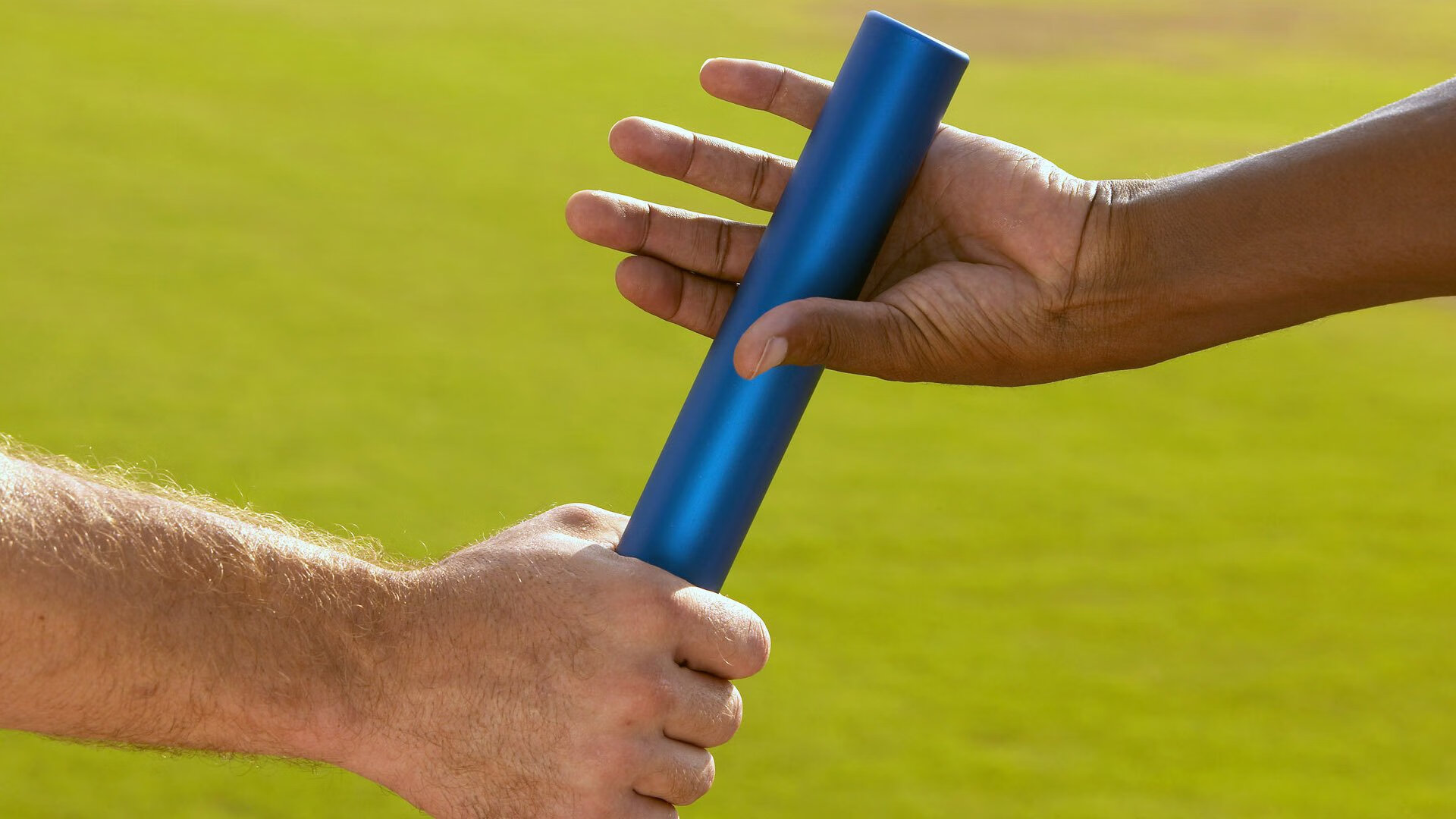 “青春奇迹”青少年篮球纪录片在全国核心媒体播出，弘扬拼搏精神